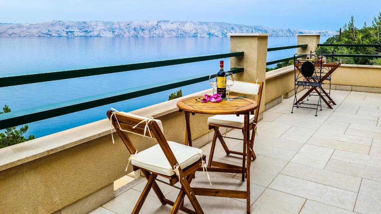 Villa Relax , With Seaview And Two Pools Near Beach Starigrad  Kültér fotó