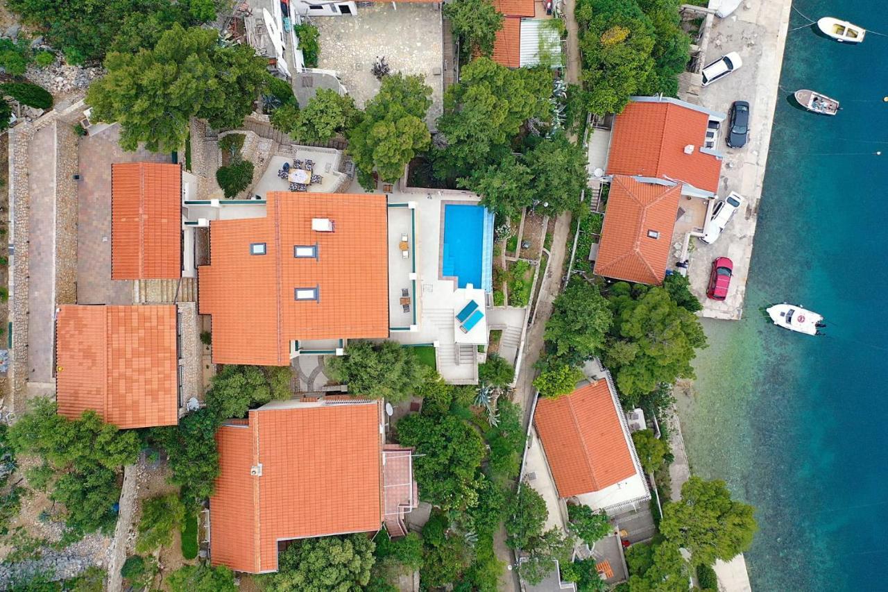 Villa Relax , With Seaview And Two Pools Near Beach Starigrad  Kültér fotó
