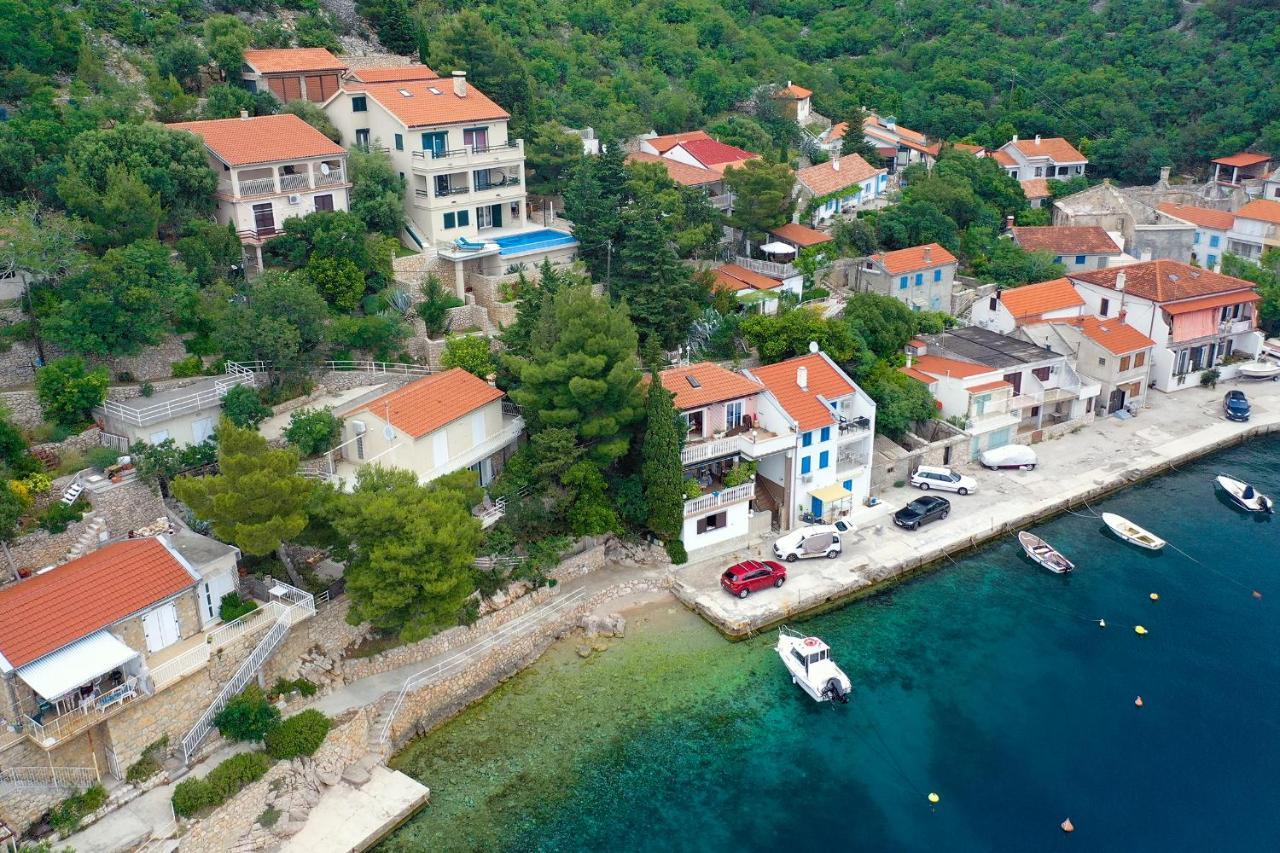 Villa Relax , With Seaview And Two Pools Near Beach Starigrad  Kültér fotó