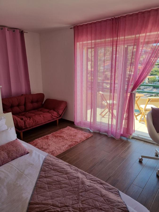 Villa Relax , With Seaview And Two Pools Near Beach Starigrad  Kültér fotó